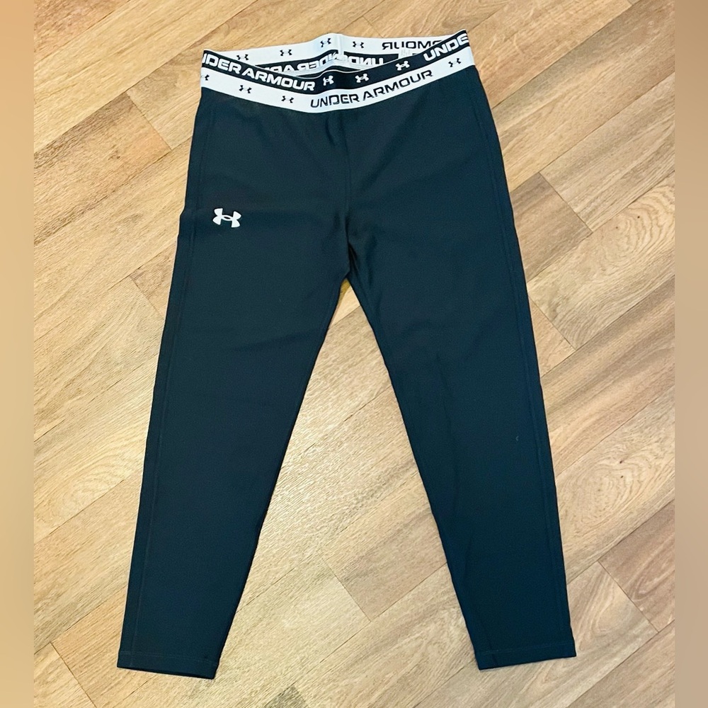 3/$15 Under Armour Kids 3/4 Leggings